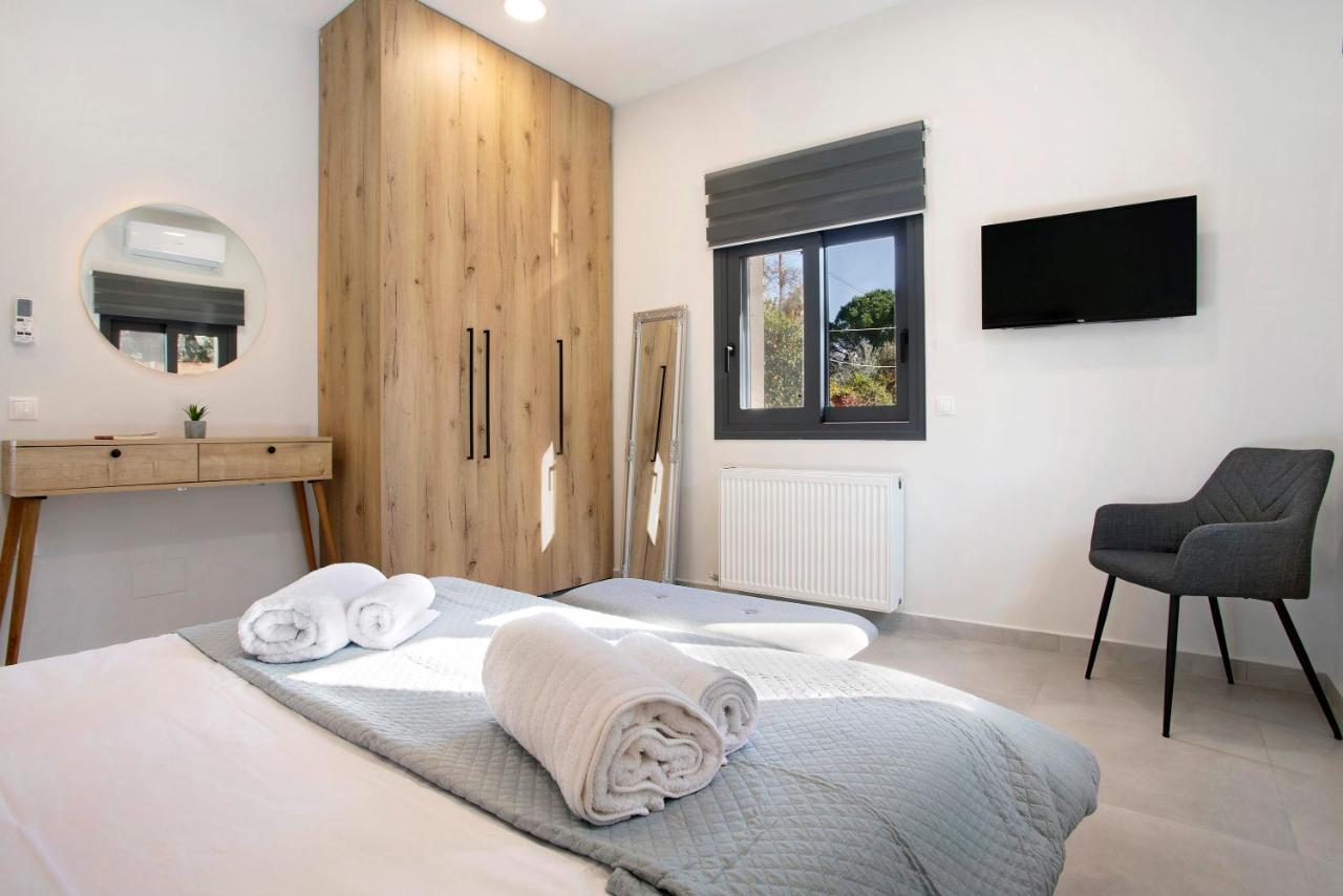 Athina's House Villa *